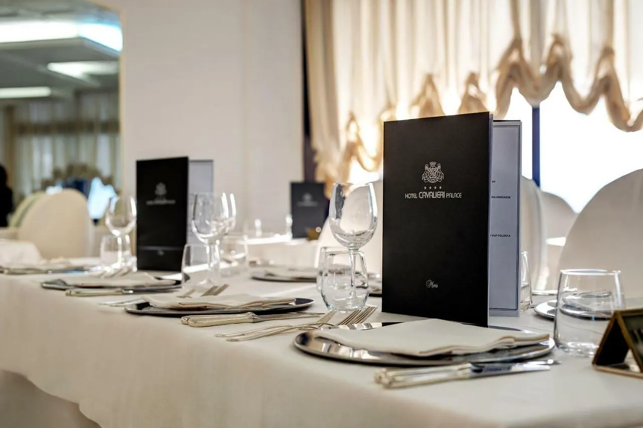 Hotel Cavalieri Palace & Suites Lido di Jesolo 4*,  Italien